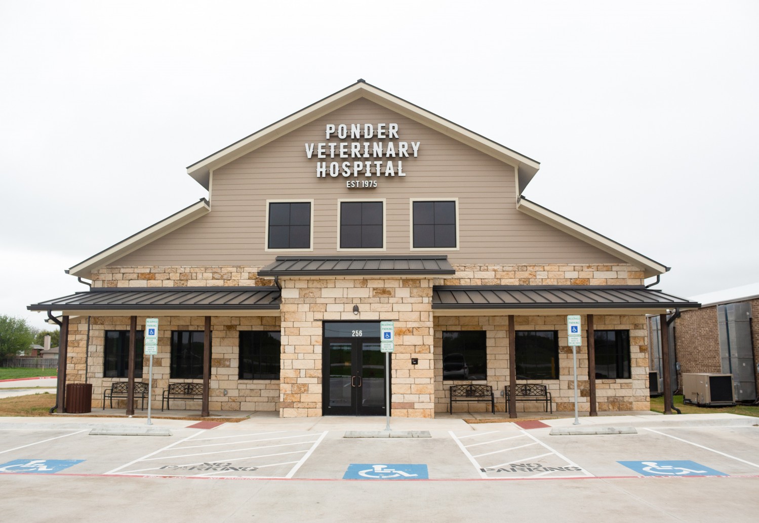 Ponder Veterinary Hospital